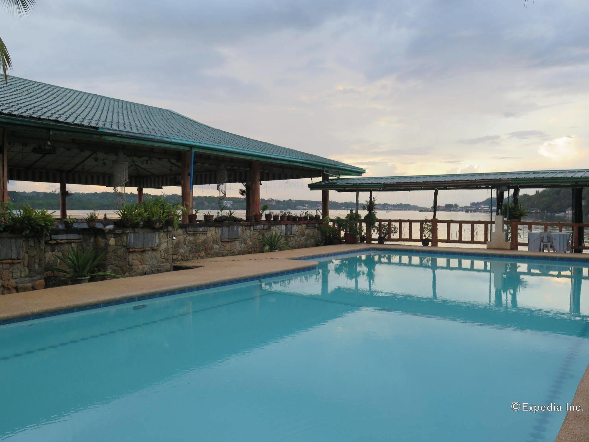 Villa Alzhun Tourist Inn And Restaurant Tagbilaran City Exterior foto